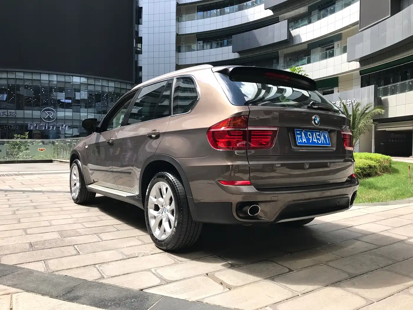BMW X5 (Import) 2011 xDrive35i Luxury Edition фото 6