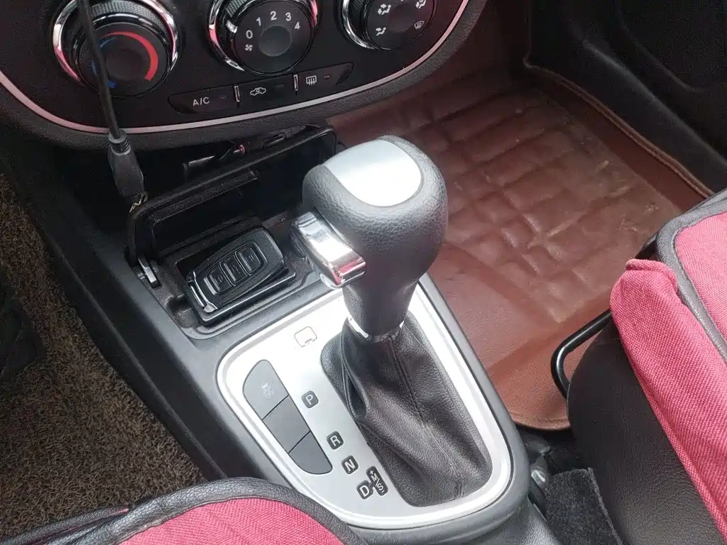 FAW Junpai D60 2015 2015 1.8L Auto Premium