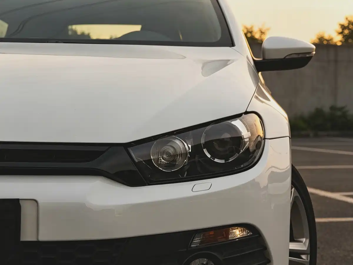Volkswagen Scirocco 2011 2.0TSI R-Line фото 21