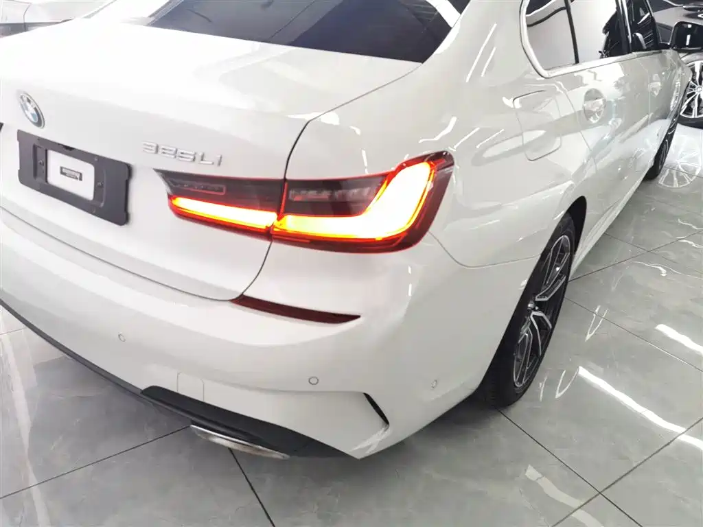 BMW 3 Series 2021 Second Facelift 325Li M Sport Package фото 24