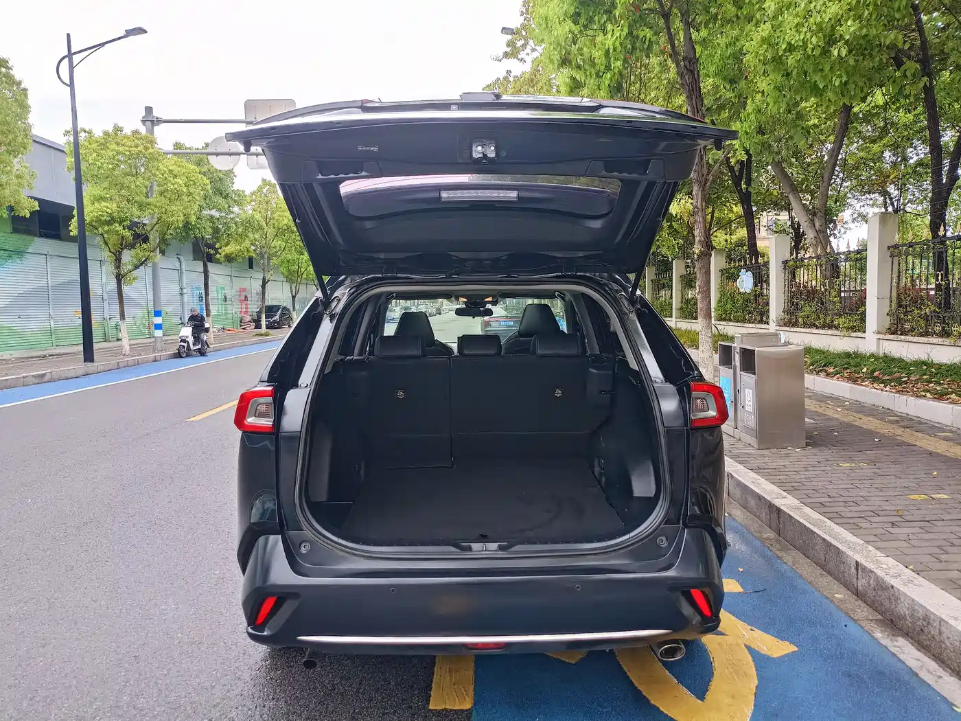 Toyota Wildlander 2020 Dual Engine 2.5L E-CVT FWD Luxury фото 29