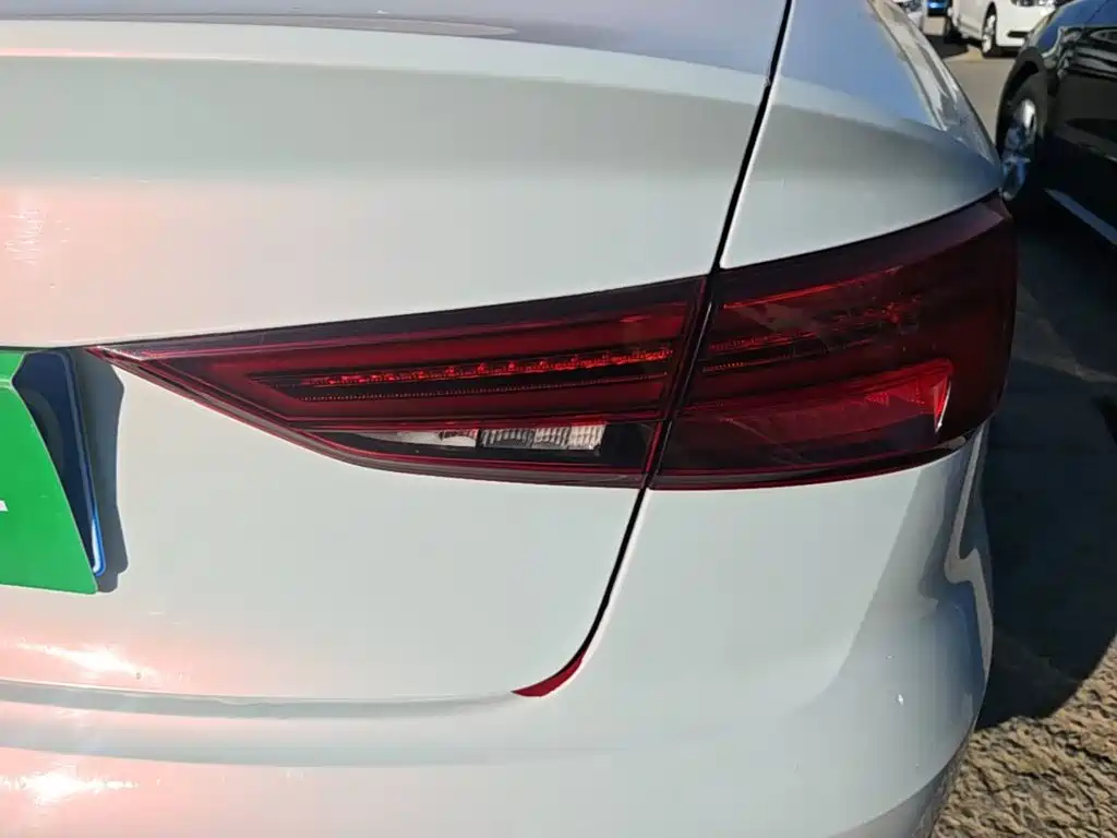 Photo 8 - Audi A3