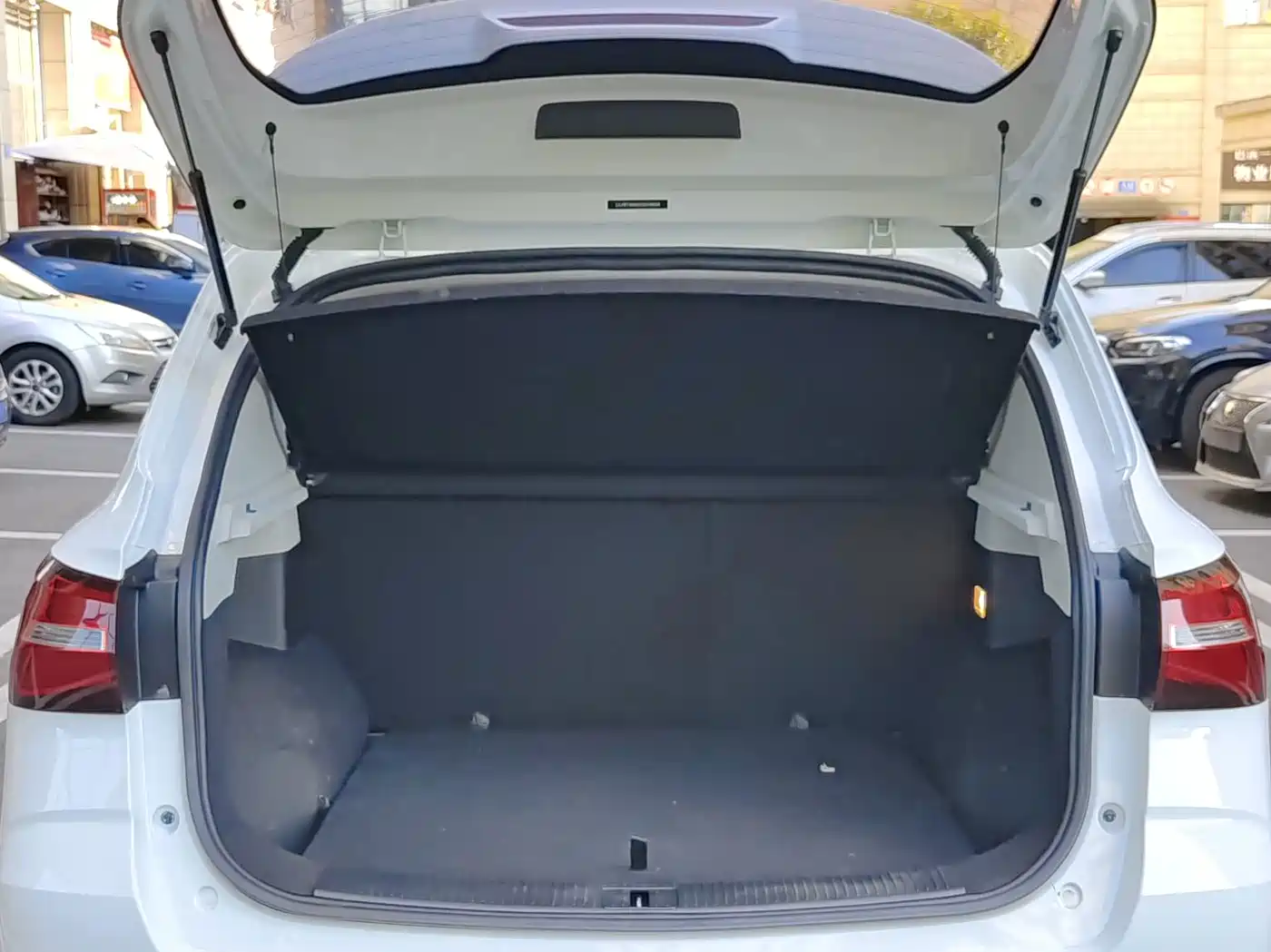 Roewe RX3 2018 2018 1.6L CVT Flagship