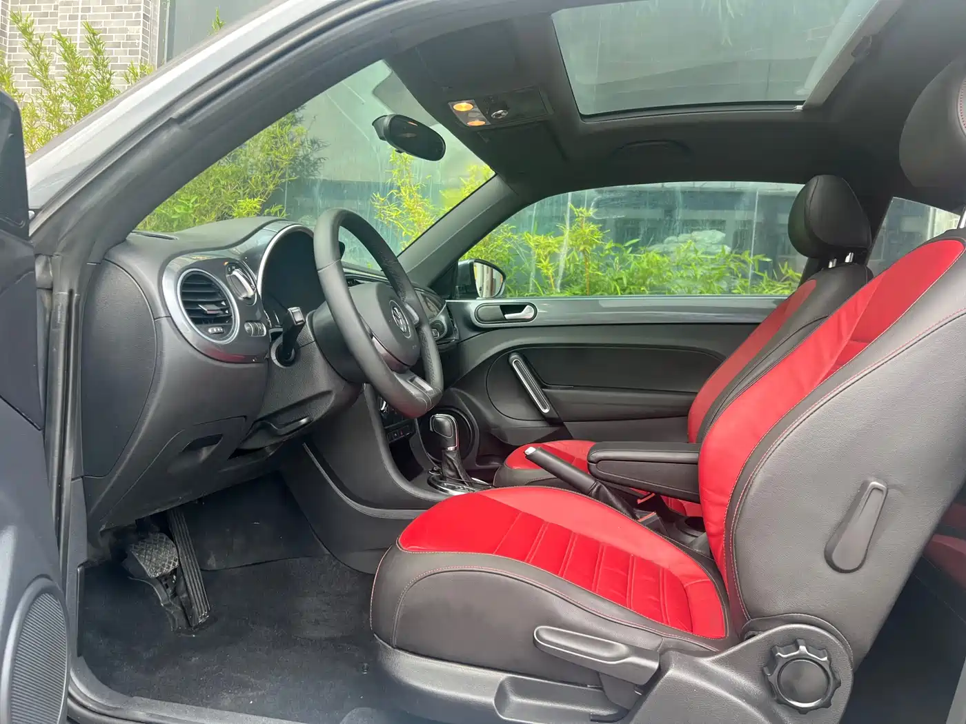 Volkswagen Beetle 2013 1.4TSI Comfort фото 12