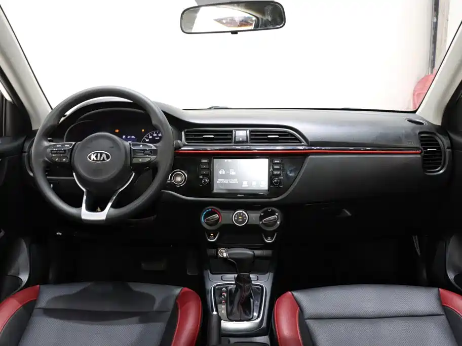 Kia KX CROSS 2018 2017 1.4L AT GLS