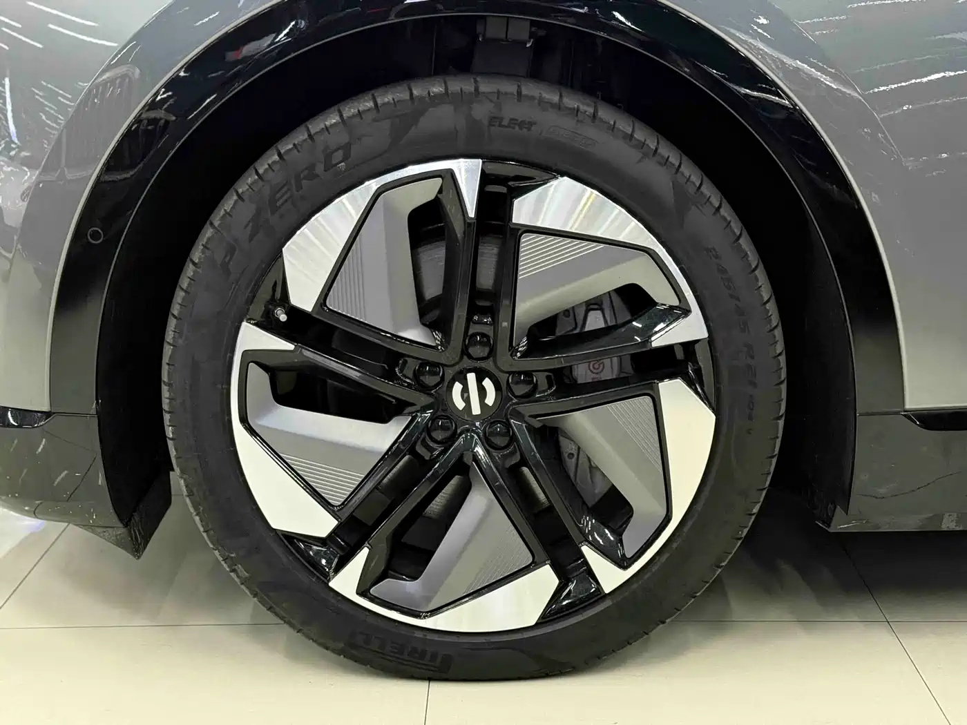 HiPhi GAO HE HIPHI Y