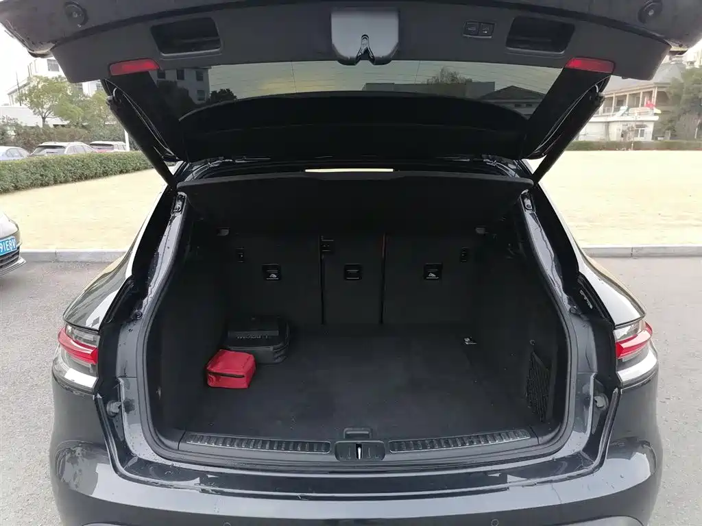Porsche Macan 2023 Macan 2.0T фото 9