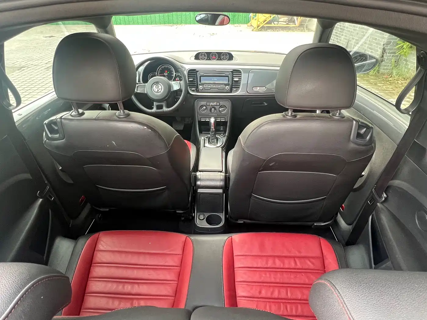 Volkswagen Beetle 2013 1.4TSI Comfort фото 24