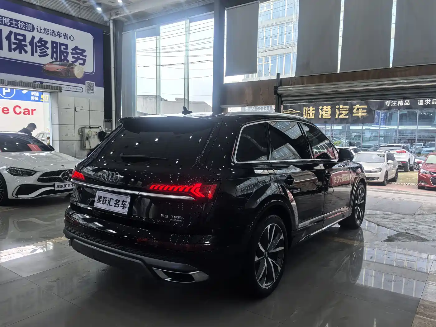 AUDI Q7