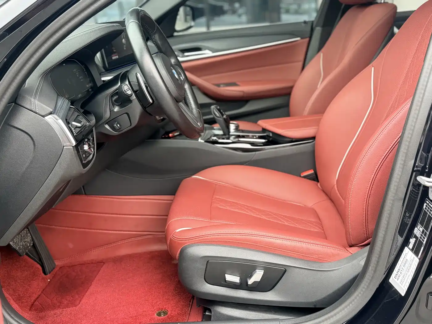 BMW 5 Series 2023 530Li Leading M Sport Package фото 12