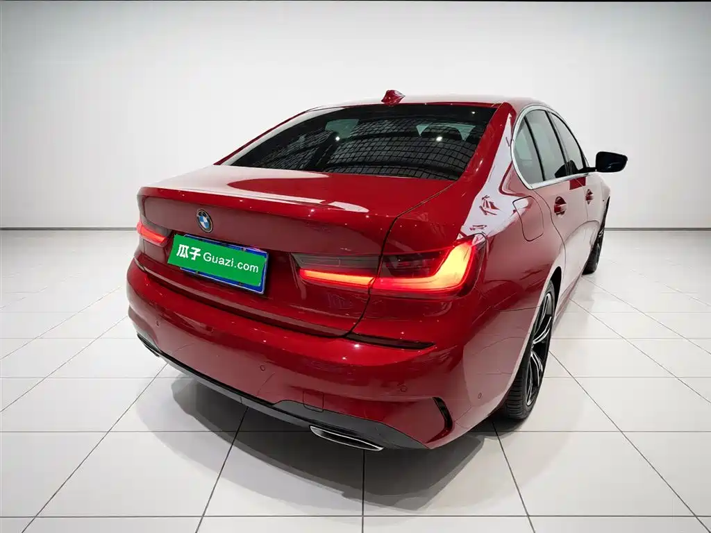 BMW 3-SERIES