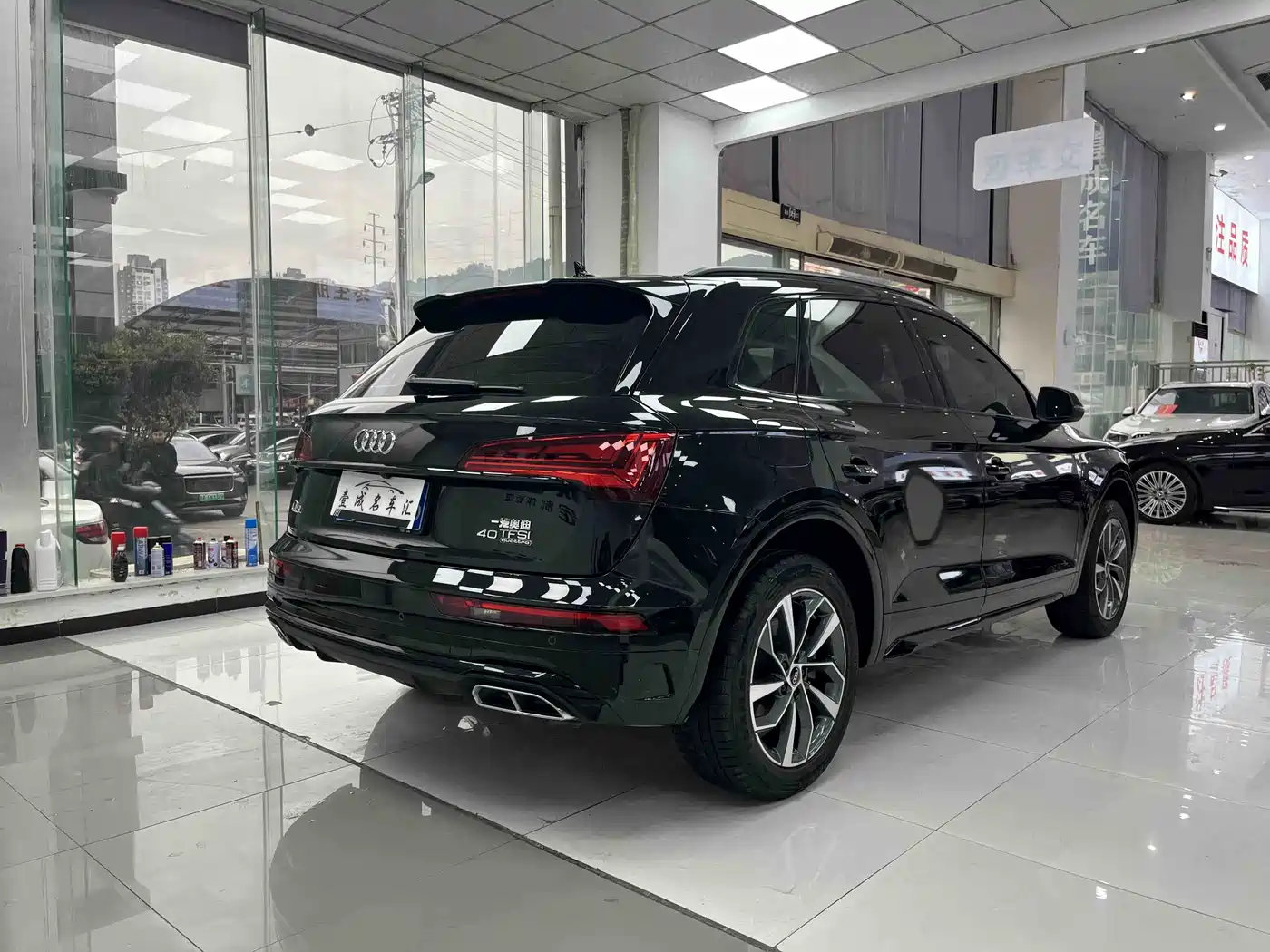 Audi Q5L 2023 40T Luxury Dynamic фото 9