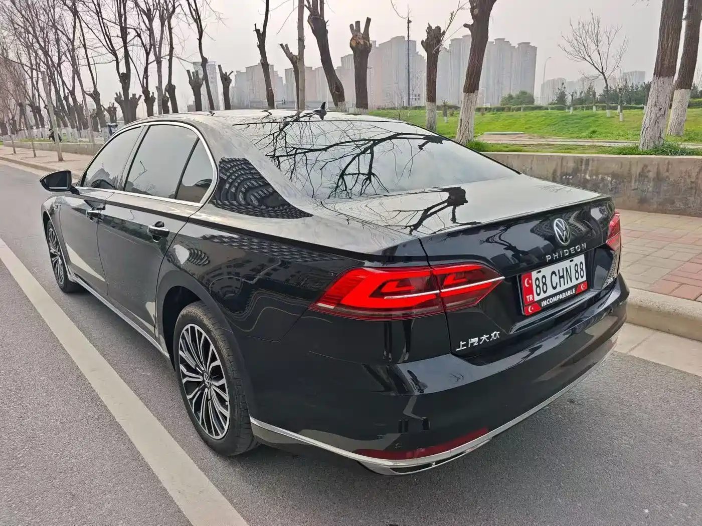VOLKSWAGEN HUIANG