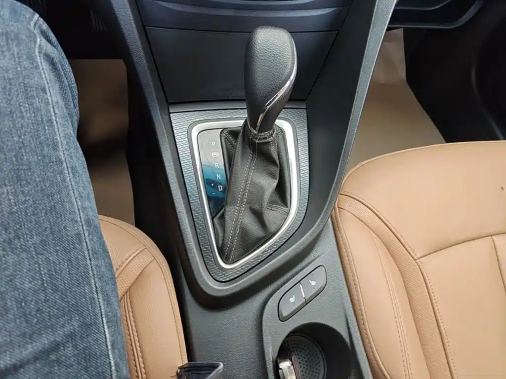Фото 14 - Buick Excelle