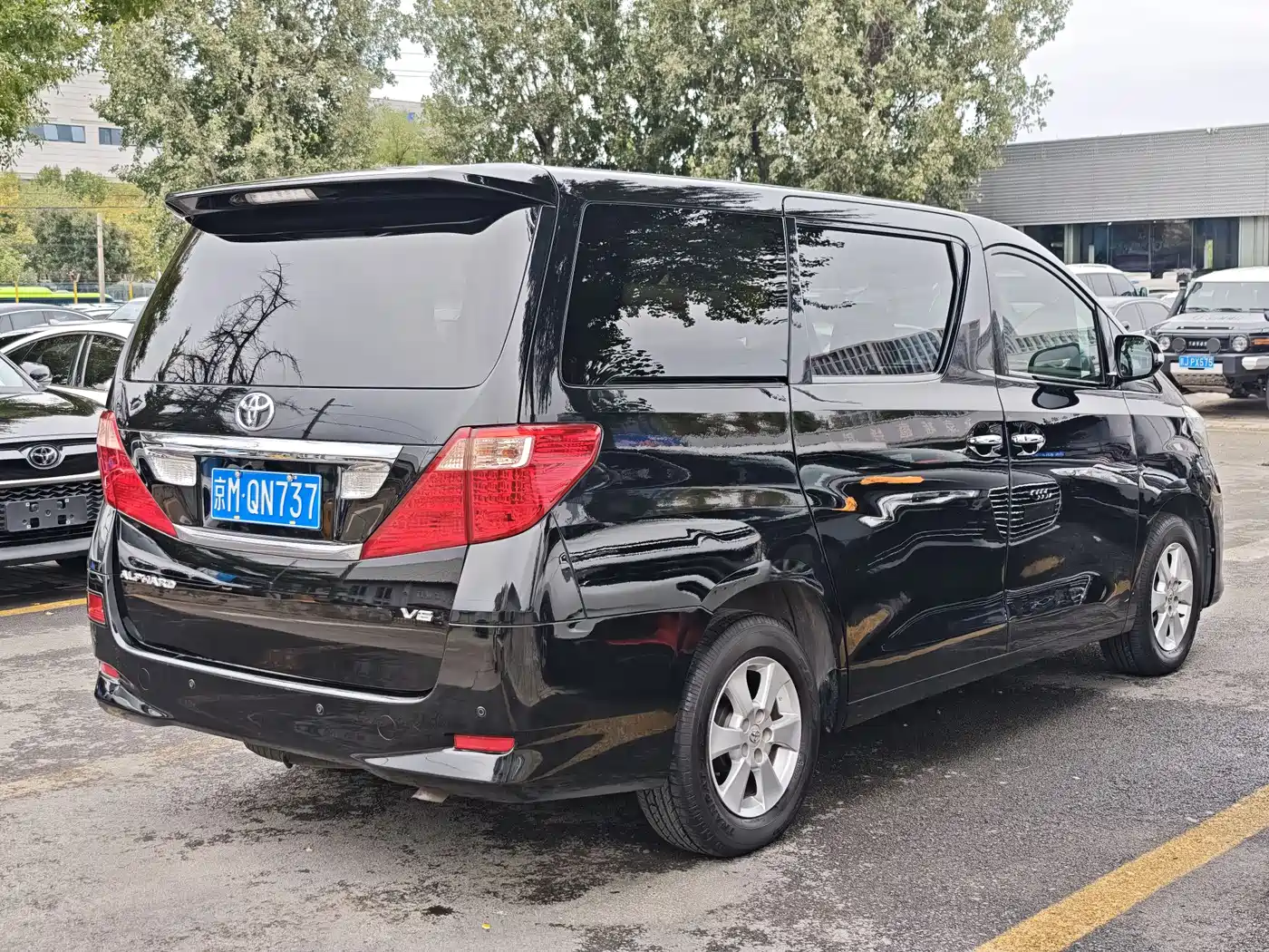 Toyota Alphard 2011 3.5L Luxury Edition фото 5