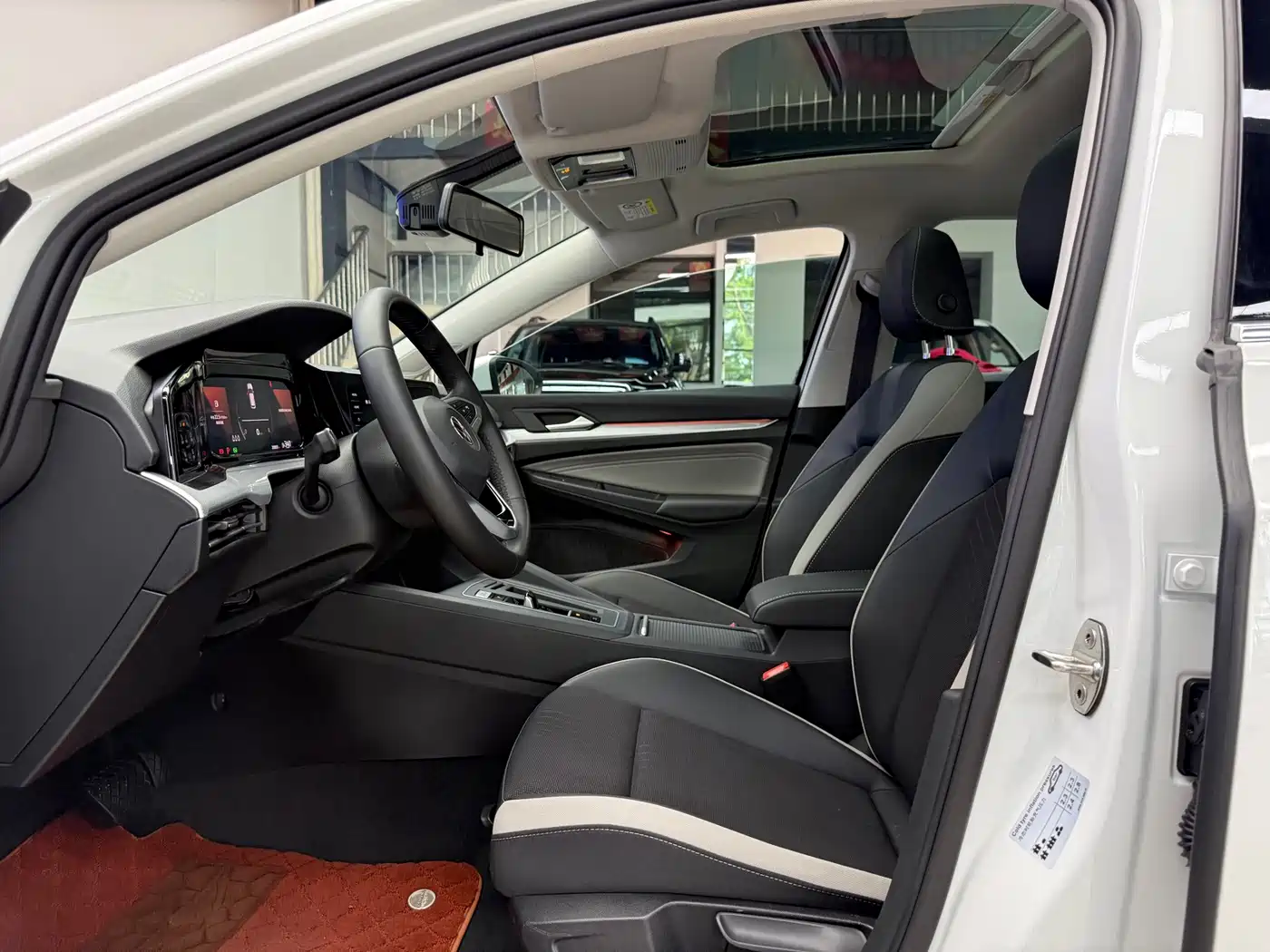 Volkswagen Golf 2024 2023 Facelift 280TSI DSG Pro