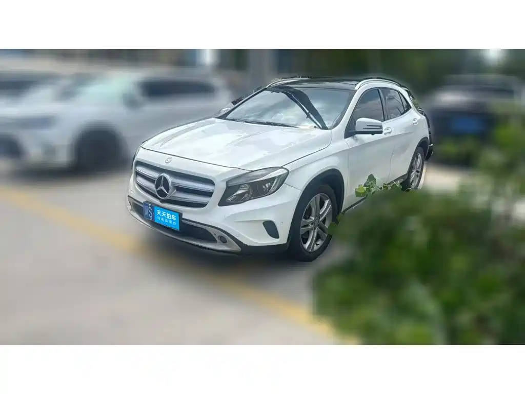 Mercedes-Benz GLA 2015 2015 GLA 200 Dynamic