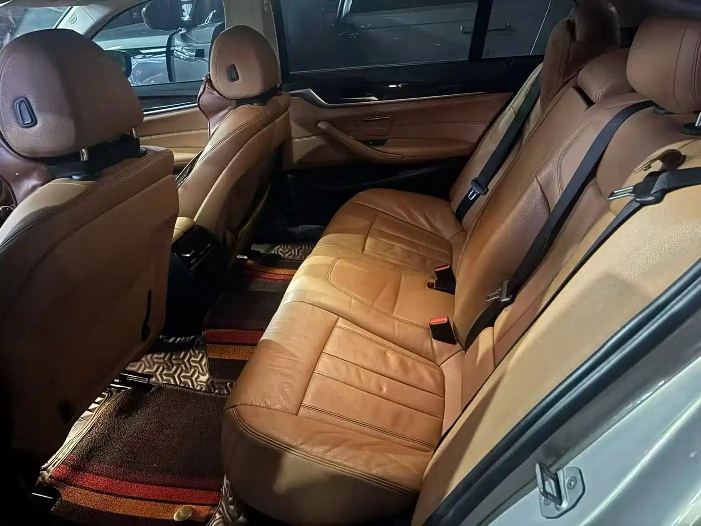 Photo 5 - BMW 5 Series