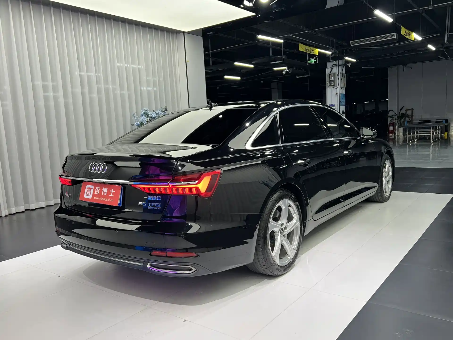 Фото 9 - Audi A6L