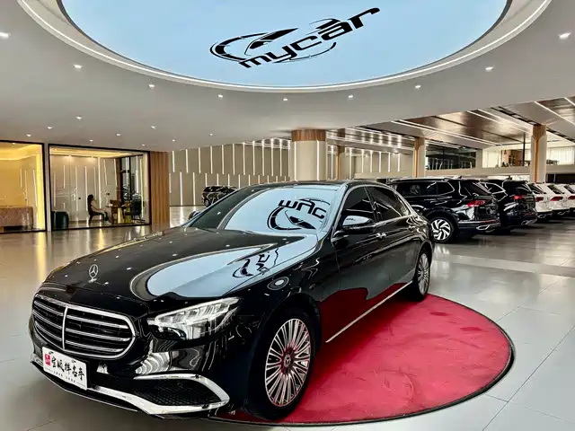 MERCEDES-BENZ E CLASS