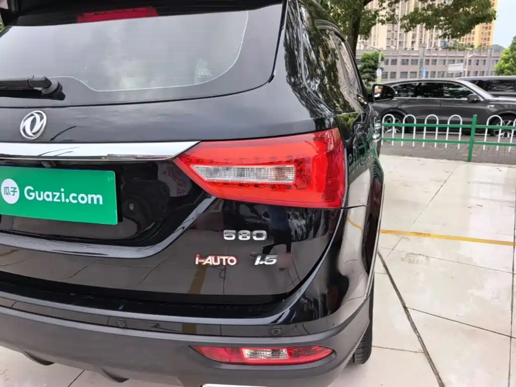 Dongfeng Fengguang Fengguang 580 2020 2020 1.5T CVT Luxury