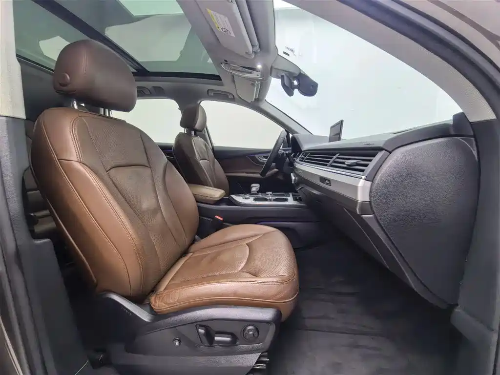 Audi Q7 2018 40 TFSI Comfort фото 26