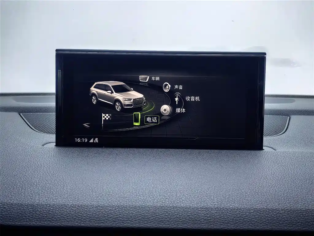 Audi Q7 2018 40 TFSI Comfort фото 27