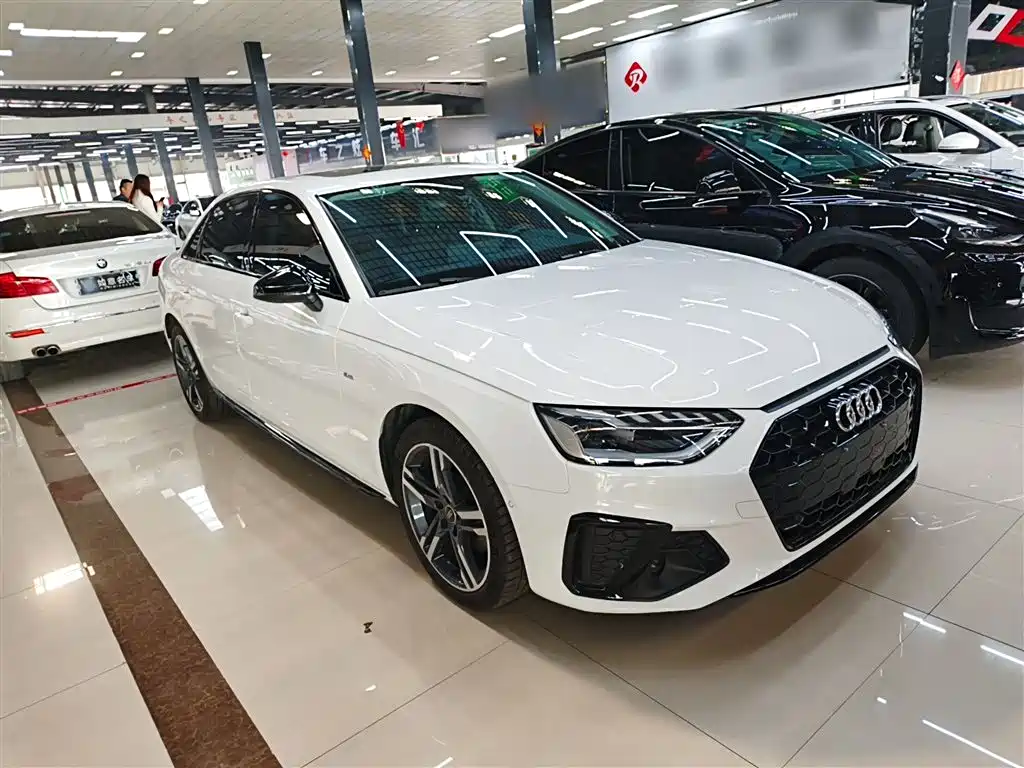 Audi A4L 2022 40 TFSI Luxury Dynamic фото 4