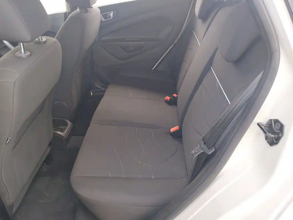 Ford Fiesta 2015 2013 Hatchback 1.5L Automatic Fashion