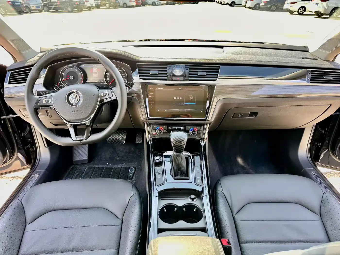 Volkswagen Phideon 2019 380TSI 2WD Business Edition China VI фото 5