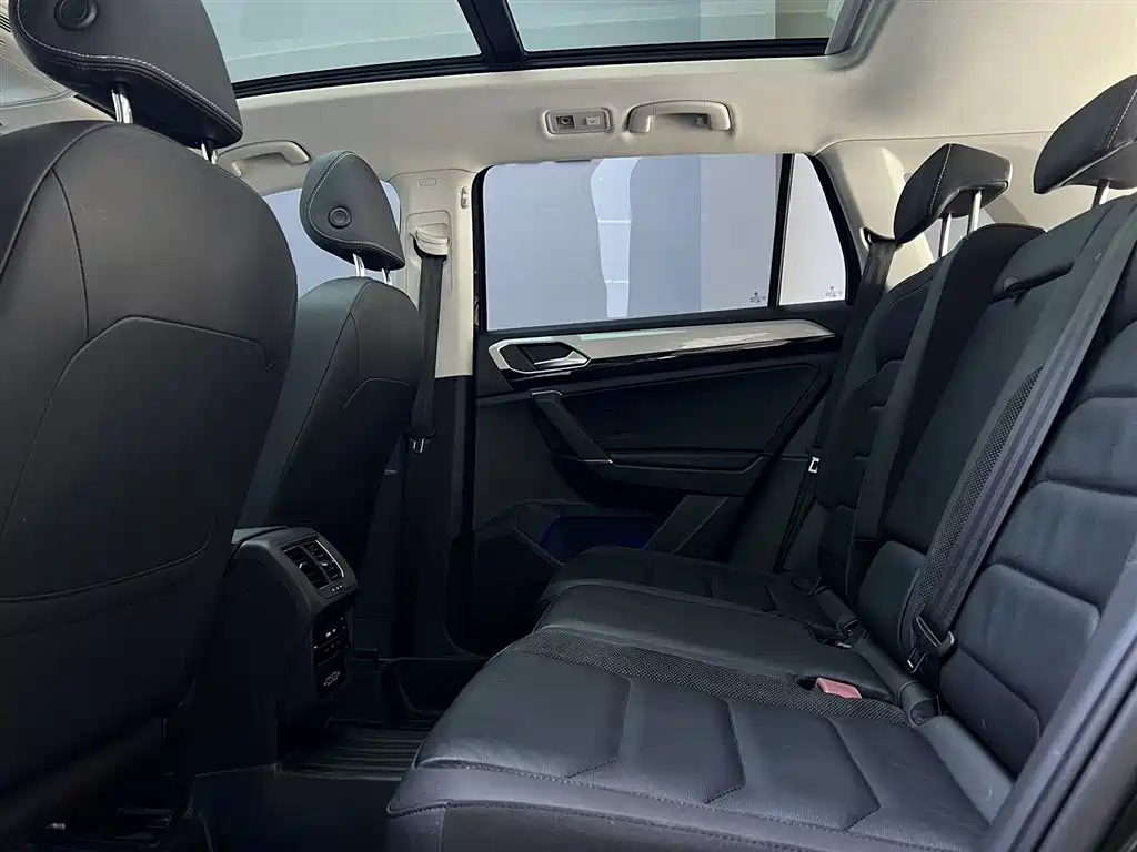 Volkswagen Tayron 2020 330TSI 2WD Luxury Smart Edition фото 21