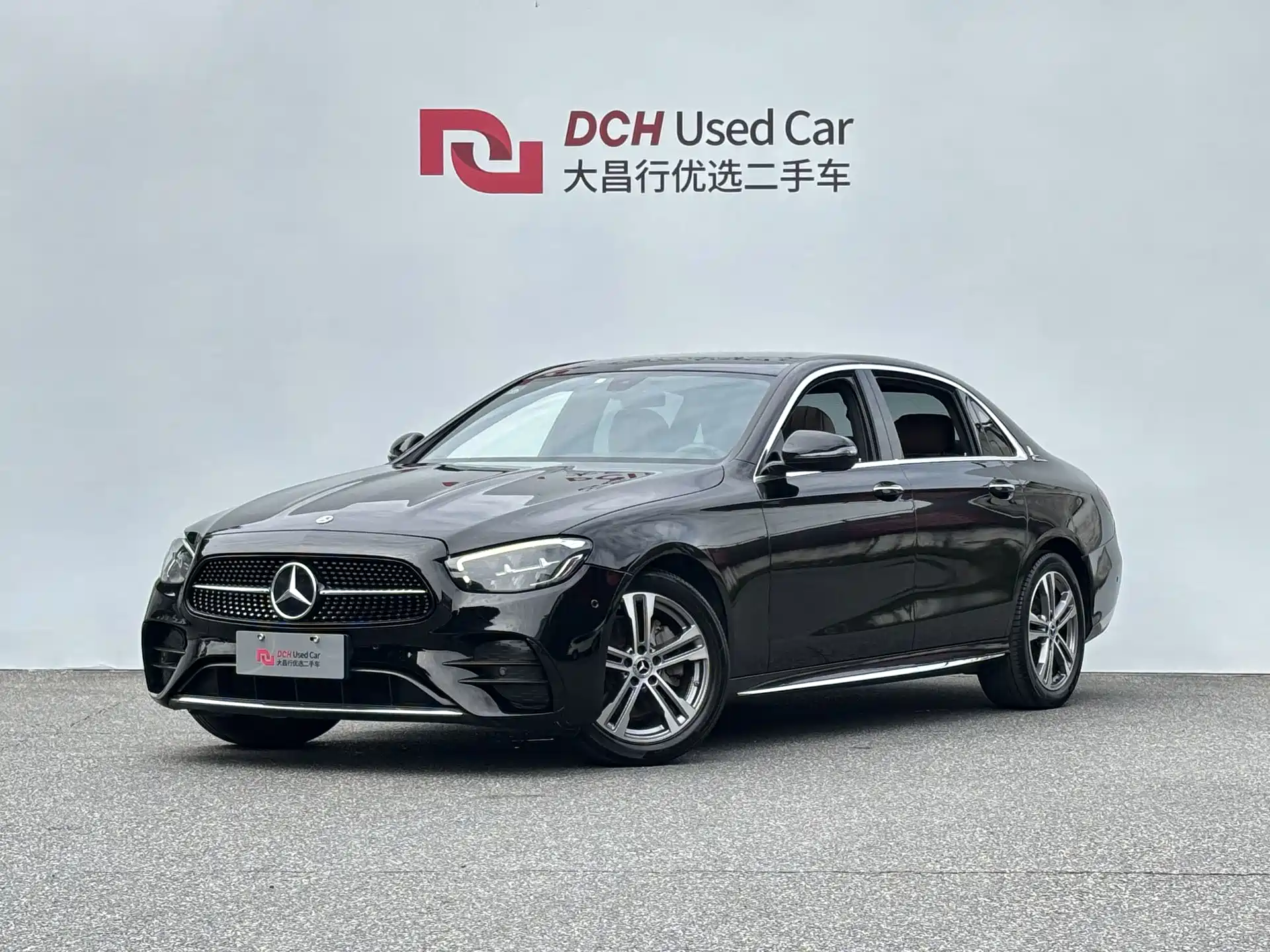 Фото 1 - Mercedes-Benz E-Class