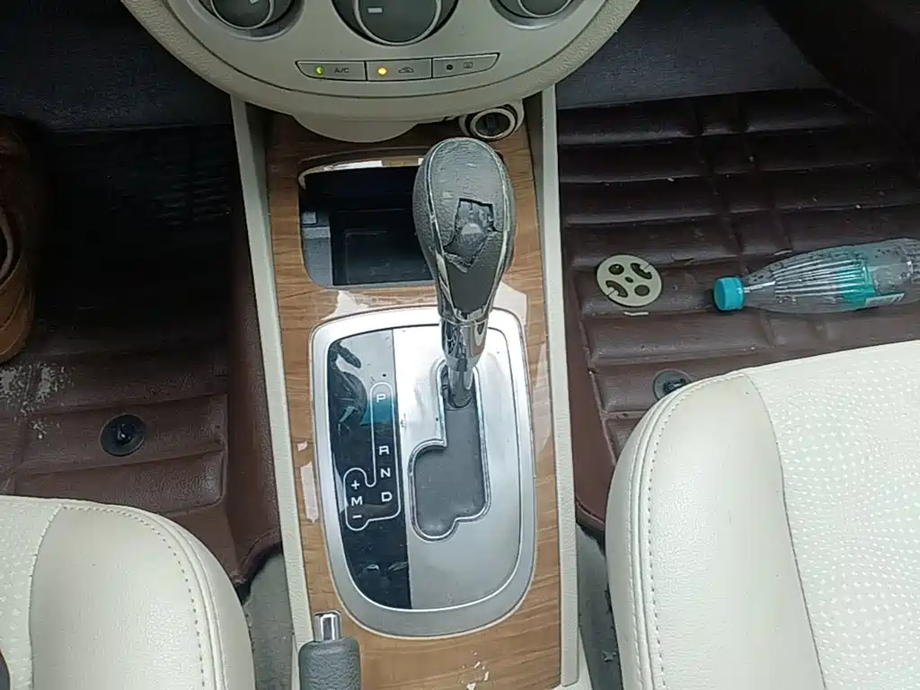Фото 14 - Buick Excelle