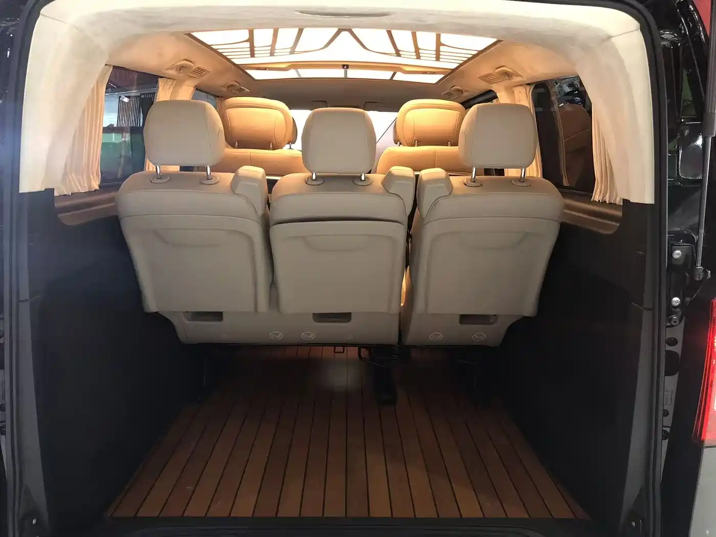 Mercedes-Benz Vito 2021 2.0T Elite 7-Seater фото 10