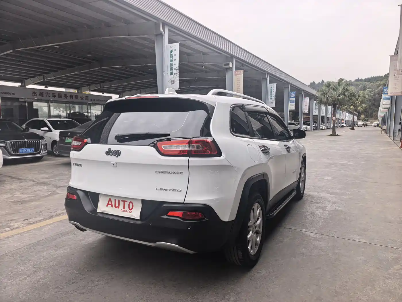 Jeep Cherokee 2018 2017 2.0L Superior Edition