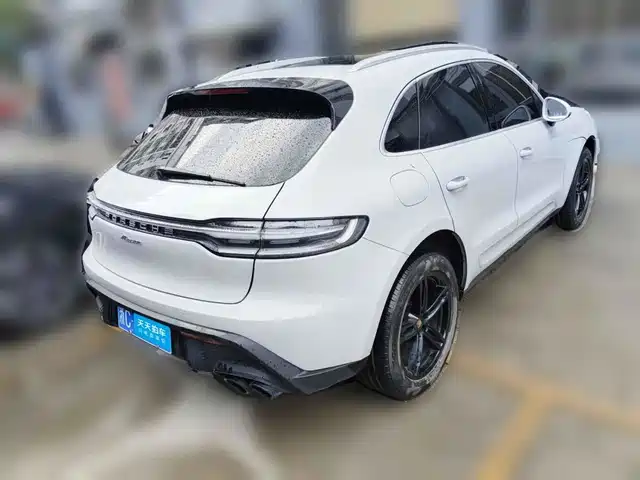 Porsche Macan 2016 Macan 2.0T — фото 2