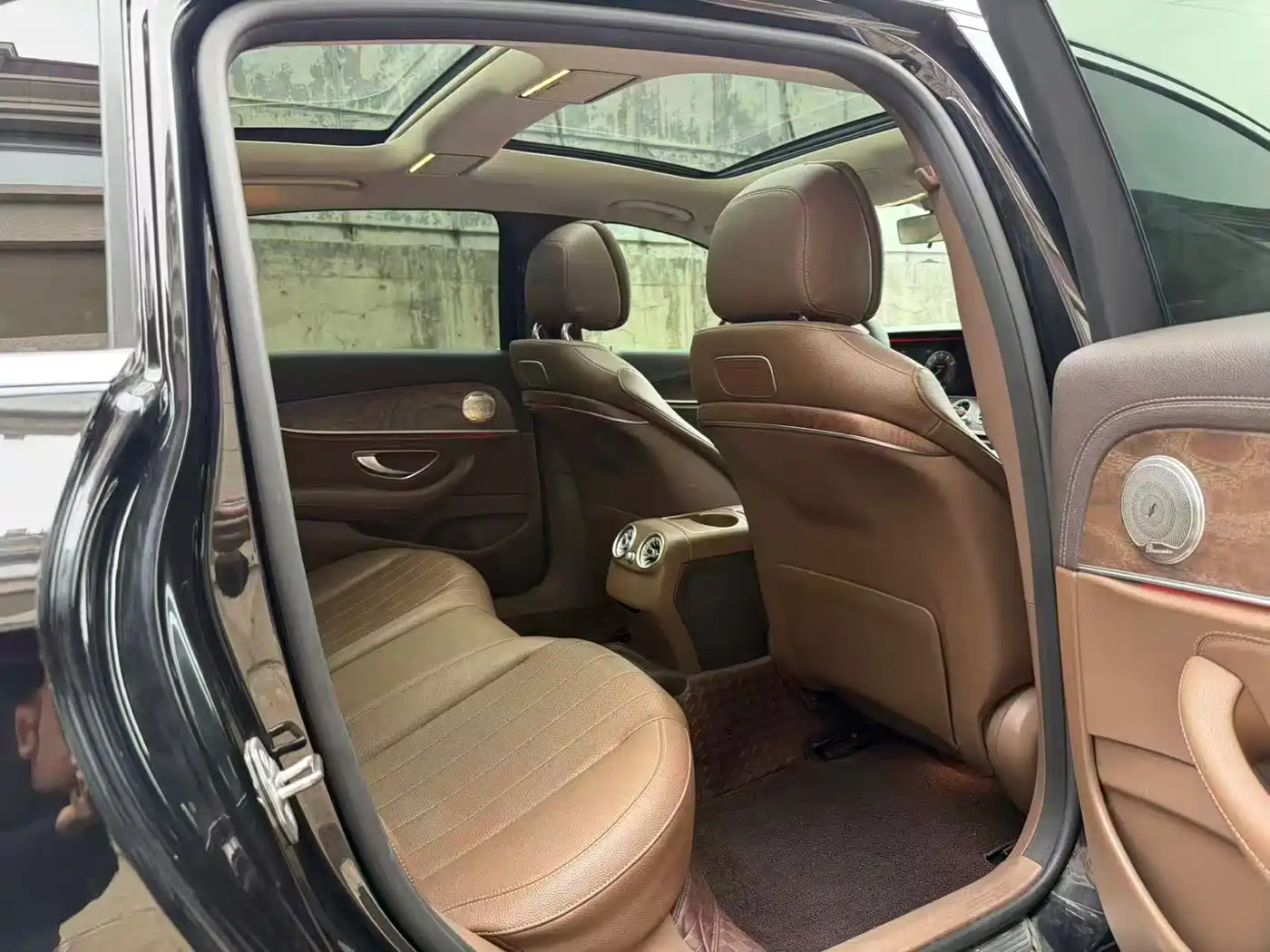 Mercedes-Benz E-Class 2019 E 200 L фото 15