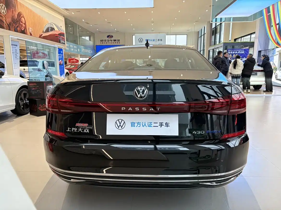 VOLKSWAGEN PASSAT NEW ENERGY