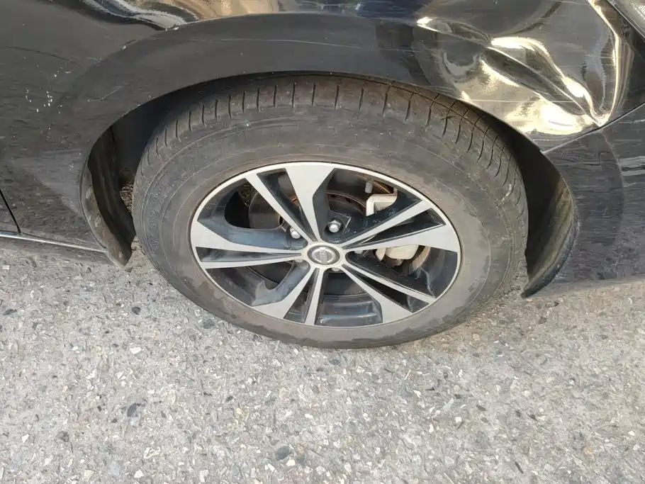 Nissan SYLPHY, миниатюра 6