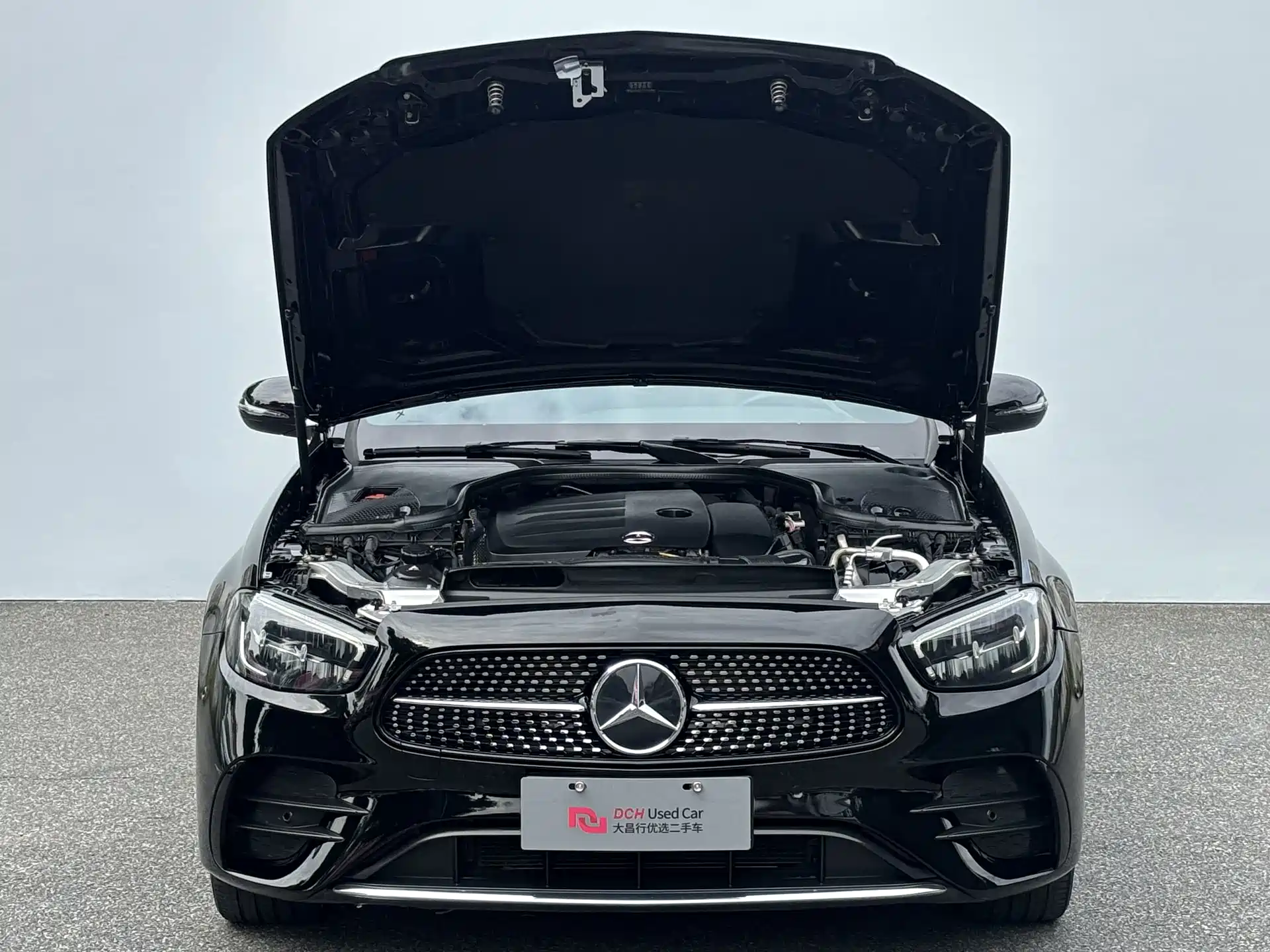 Фото 9 - Mercedes-Benz E-Class