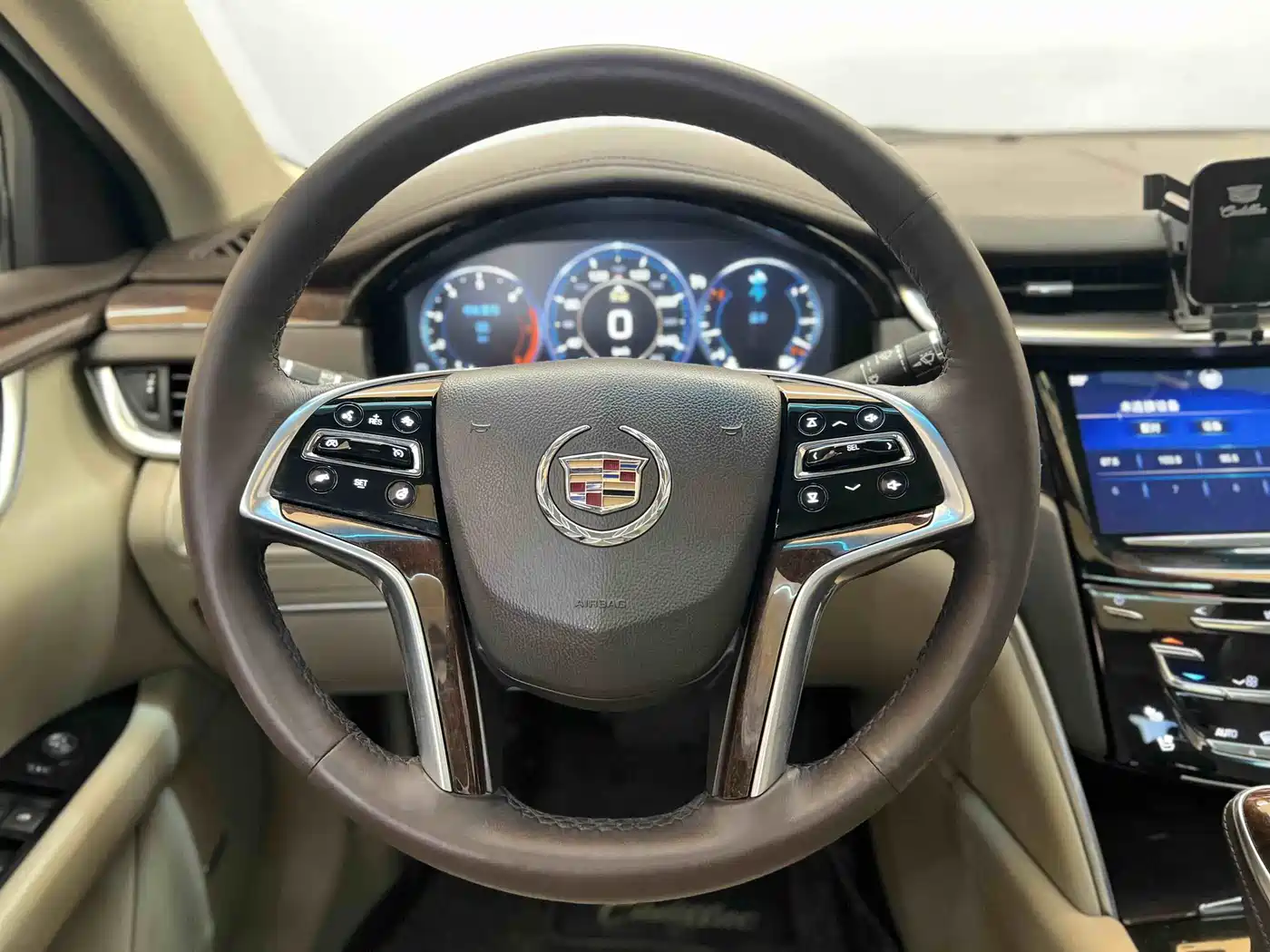 Cadillac XTS 2014 36S Platinum Edition фото 14