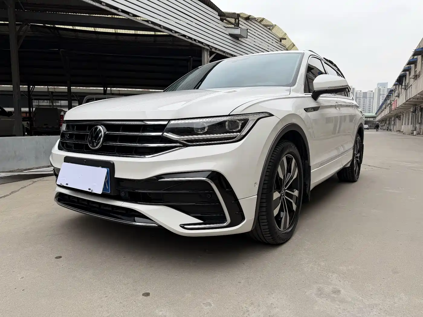 Volkswagen Tiguan L 2022 330TSI Auto 2WD R-Line Premium Edition