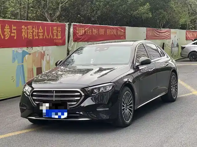 MERCEDES-BENZ E CLASS