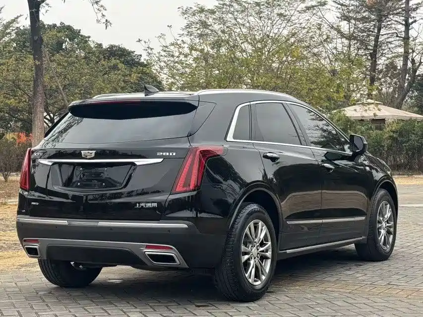 CADILLAC XT5