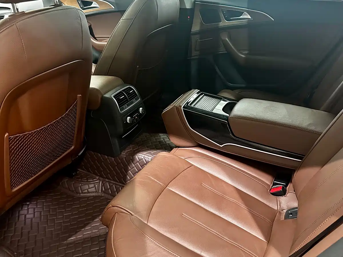 Audi A6L 2018 30th Anniversary 30 FSI Style фото 17