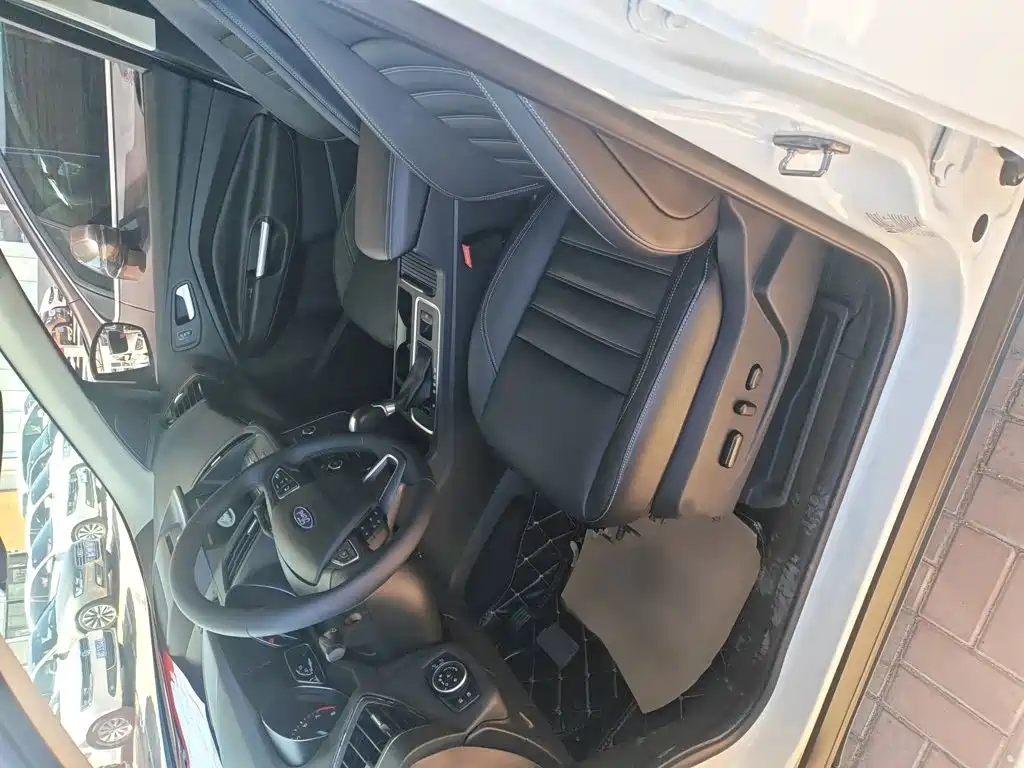 Ford Kuga 2017 2017 EcoBoost 180 2WD Luxury Wing