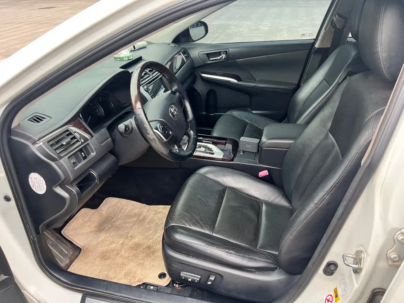 Toyota Camry 2015 2.0G Leading Edition фото 4