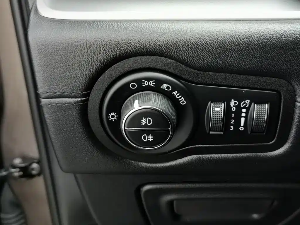 Jeep Commander 2019 2018 2.0T 2WD Advance Version China V