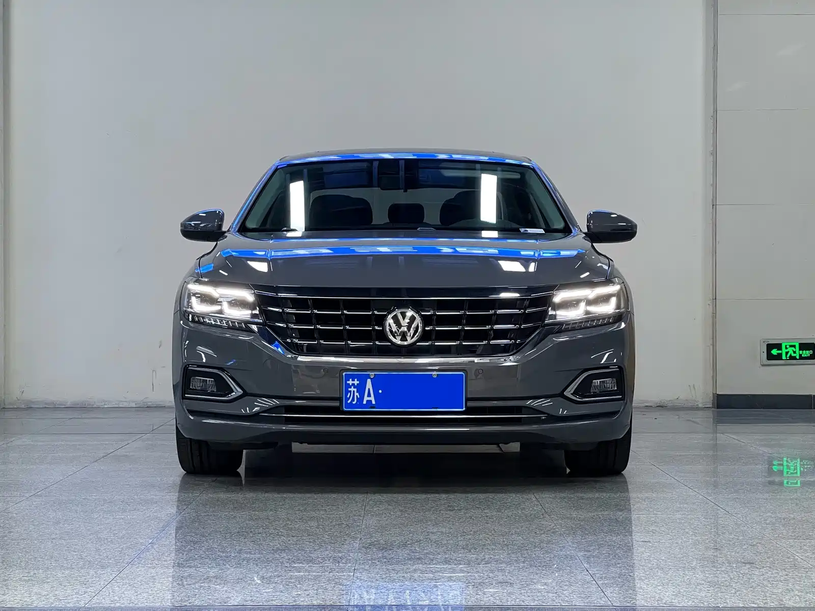 Фото 2 - Volkswagen Passat