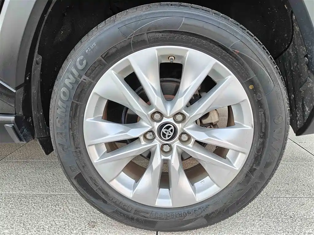 Toyota Wildlander 2022 2.0L CVT 2WD Urban Edition фото 10